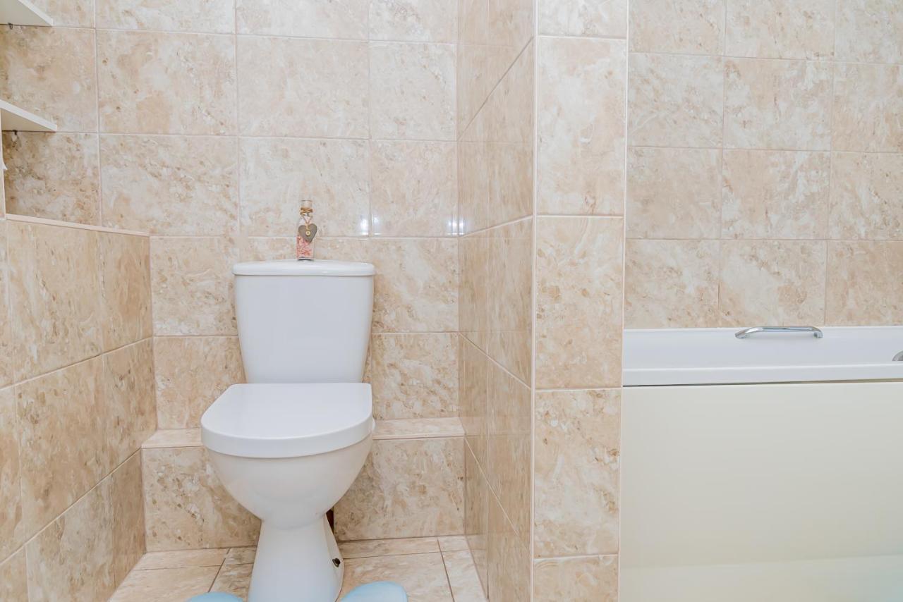 Shirley House 2, Self Catering Guest House, Self Check In, Smart Locks, 10 Min Walk To Southampton General, Aspire And Princess Anne Hospitals, Access To Fully Equipped Kitchen, Excellent Transport Links, Ideal For Longer Stays And Hospital Shifts Luaran gambar
