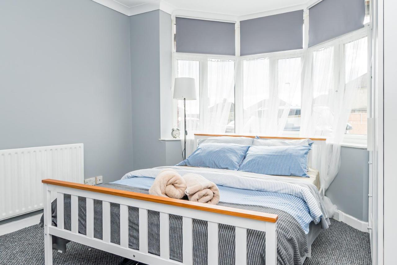 Shirley House 2, Self Catering Guest House, Self Check In, Smart Locks, 10 Min Walk To Southampton General, Aspire And Princess Anne Hospitals, Access To Fully Equipped Kitchen, Excellent Transport Links, Ideal For Longer Stays And Hospital Shifts Luaran gambar